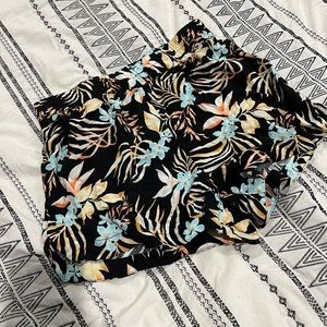 Ripcurl Floral shorts. Size medium.